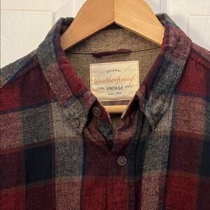 Weatherproof Vintage Men's Red Plaid Casual Button Down Shirt